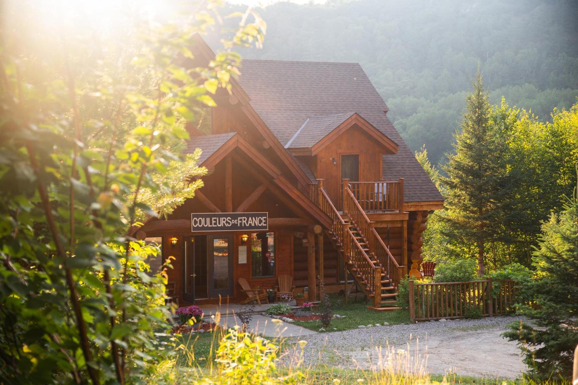 Auberge Couleurs De France Lac-Simon Exterior foto