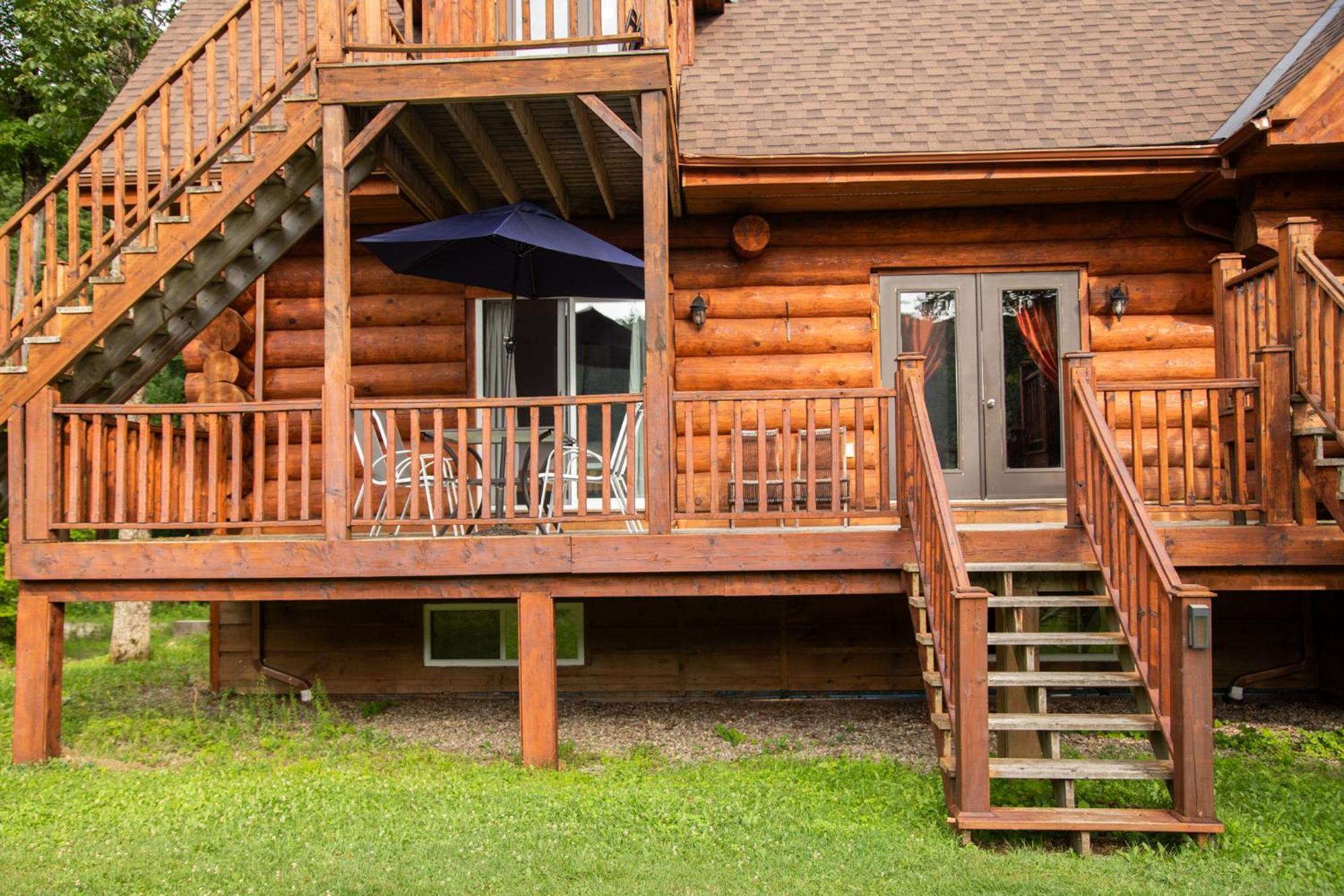 Auberge Couleurs De France Lac-Simon Exterior foto